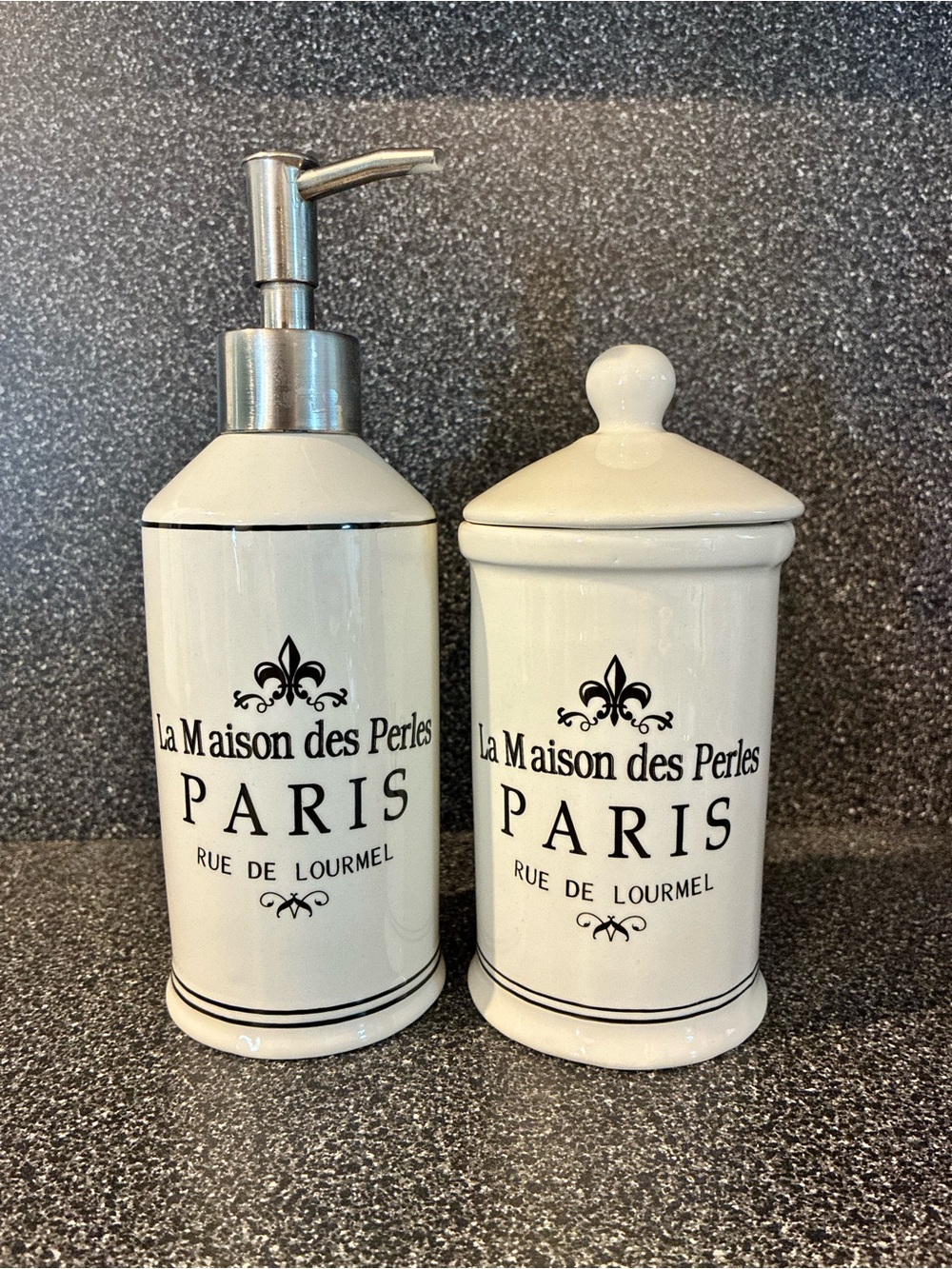NWT La Maison des Perles Paris Rue de Lourmel Ceramic Bathroom Decor Containers
